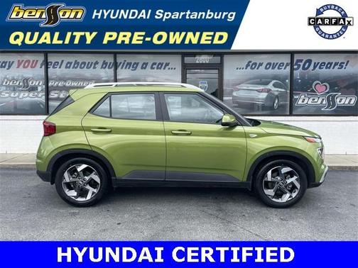 2022 Hyundai VENUE SEL