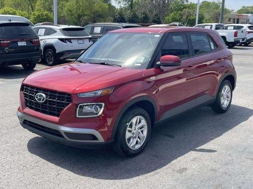2025 Hyundai VENUE SE
