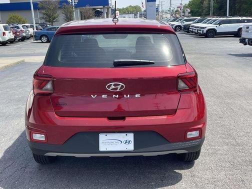 2025 Hyundai VENUE SE