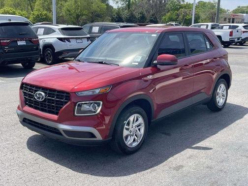 2025 Hyundai VENUE SE