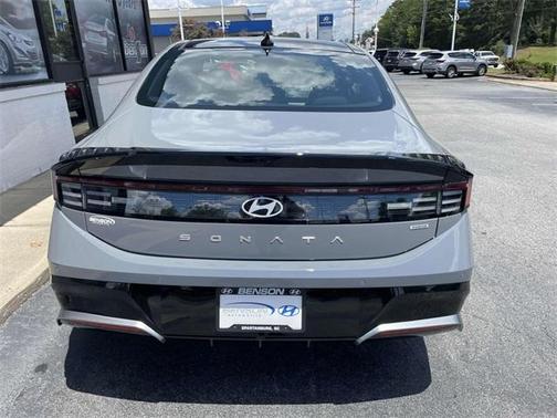 2025 Hyundai SONATA Hybrid Limited