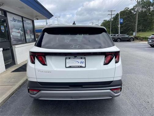 2025 Hyundai TUCSON SEL
