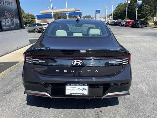 2024 Hyundai SONATA SEL