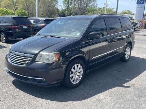 2013 Chrysler Town & Country Touring