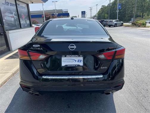 2023 Nissan Altima 2.5 SR