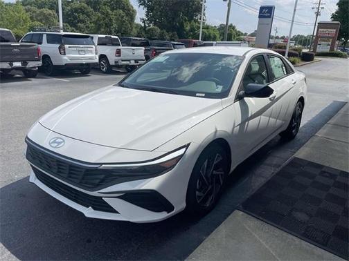 2025 Hyundai ELANTRA SEL Sport