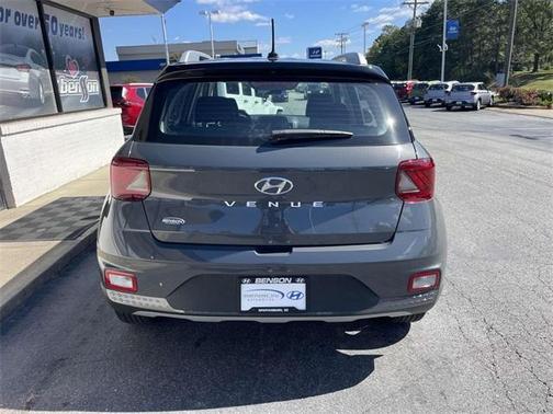 2024 Hyundai VENUE Limited