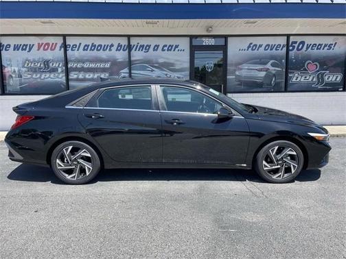 2025 Hyundai ELANTRA HEV Limited
