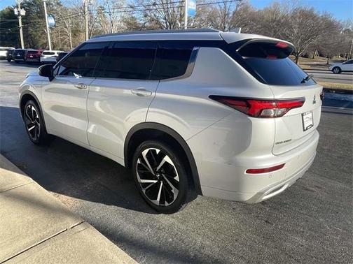 2022 Mitsubishi Outlander SEL