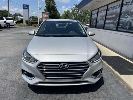 2022 Hyundai Accent SEL