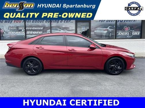 2023 Hyundai ELANTRA SEL