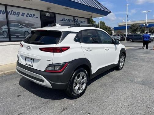 2023 Hyundai KONA SEL