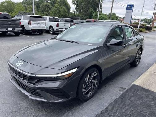 2025 Hyundai ELANTRA HEV SEL