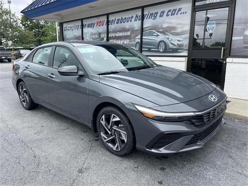 2025 Hyundai ELANTRA HEV SEL
