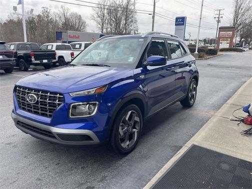 2024 Hyundai VENUE SEL