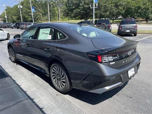 2025 Hyundai SONATA Hybrid SEL
