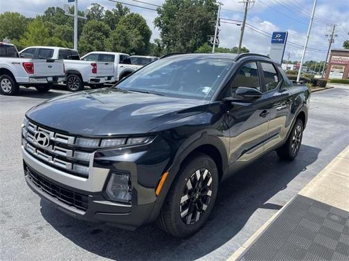 2025 Hyundai SANTA CRUZ SEL Activity