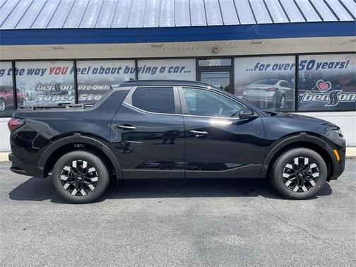 2025 Hyundai SANTA CRUZ SEL Activity