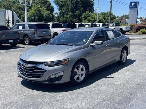 Sterling Gray Metallic 2024 Chevrolet Malibu LT