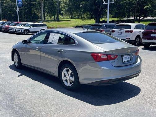 Sterling Gray Metallic 2024 Chevrolet Malibu LT