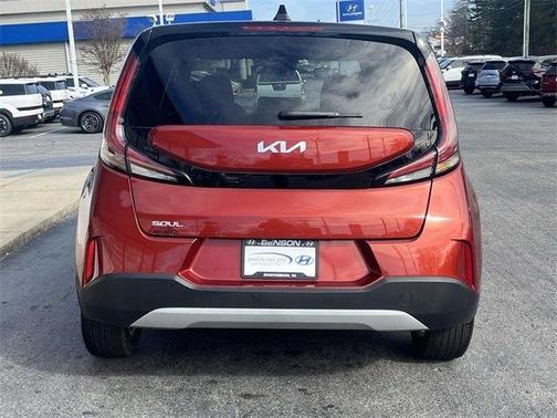2023 Kia Soul LX