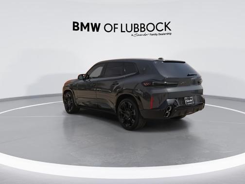 2025 BMW XM Base