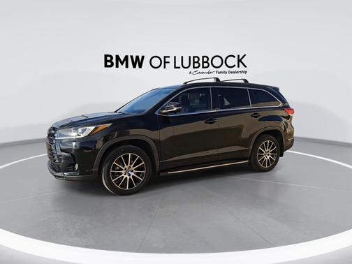 2017 Toyota Highlander SE