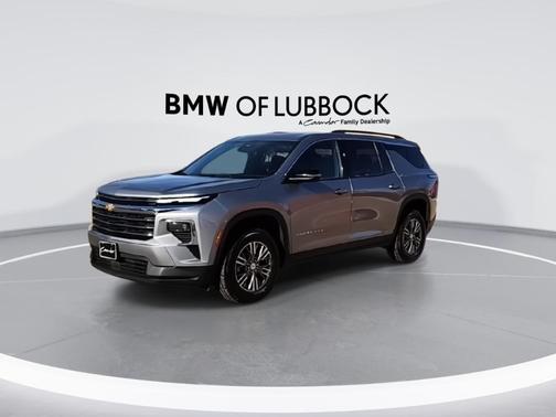 2024 Chevrolet Traverse LT