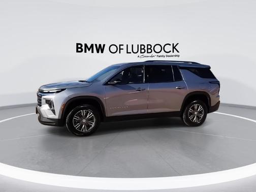 2024 Chevrolet Traverse LT