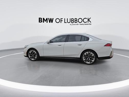 2025 BMW 530 i xDrive