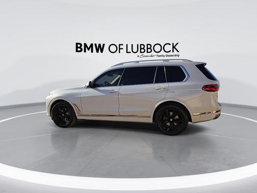 2024 BMW X7 xDrive40i