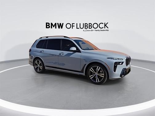 2025 BMW X7 xDrive40i