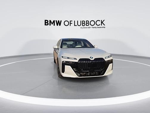 Mineral White Metallic 2023 BMW 760 760i xDrive