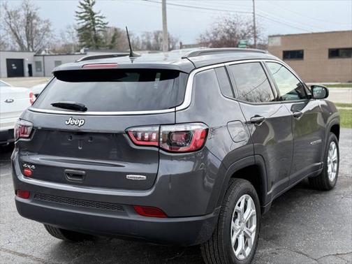 2024 Jeep Compass Latitude