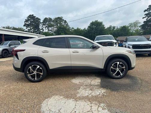 White Sands 2026 Chevrolet Trax FWD 1RS
