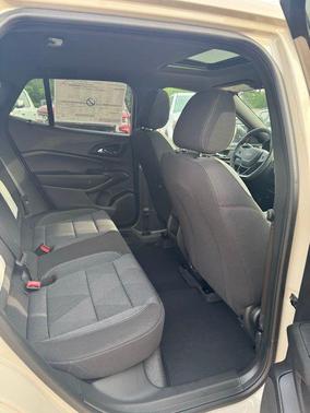 White Sands 2026 Chevrolet Trax FWD 1RS