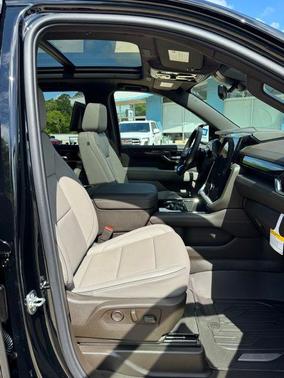 Onyx Black 2026 GMC Yukon 4WD Elevation