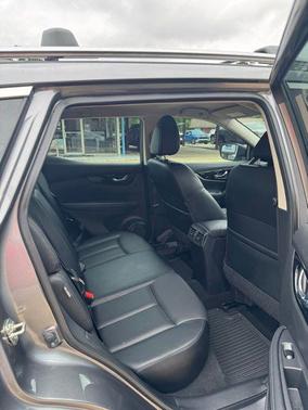 Gun Metallic 2022 Nissan Rogue Sport SL