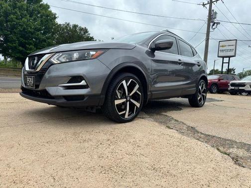 Gun Metallic 2022 Nissan Rogue Sport SL
