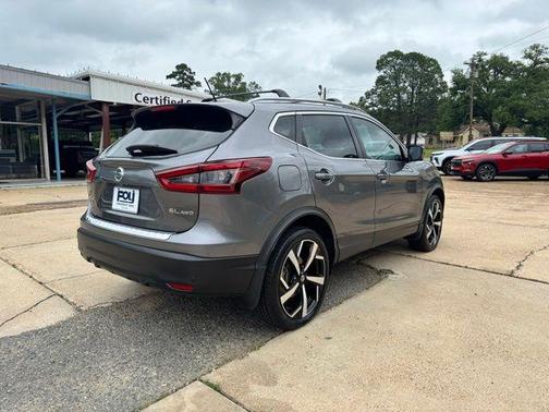 Gun Metallic 2022 Nissan Rogue Sport SL