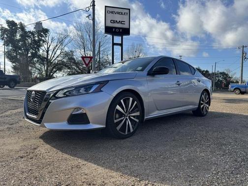 2021 Nissan Altima SR FWD