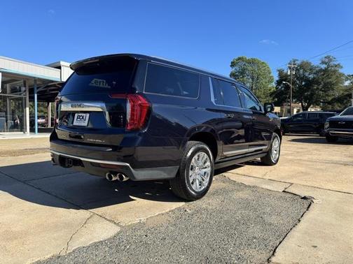 2022 GMC Yukon XL Denali