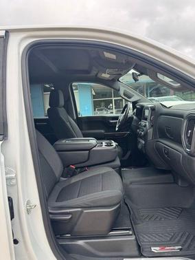 Summit White 2021 Chevrolet Silverado 1500 LT