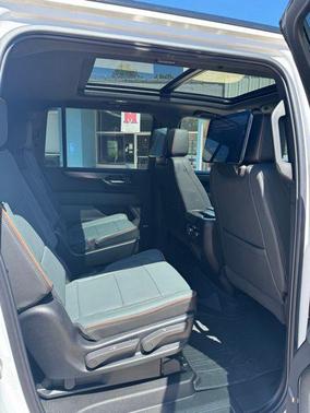 Summit White 2026 GMC Yukon XL 4WD AT4