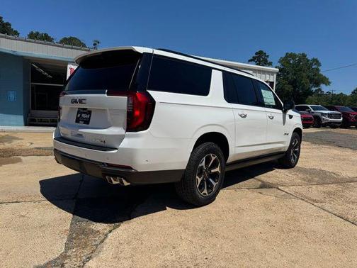 Summit White 2026 GMC Yukon XL 4WD AT4