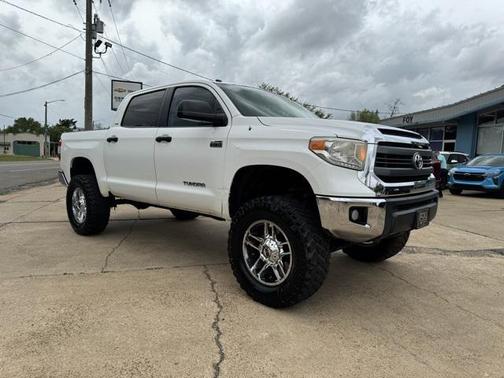 2014 Toyota Tundra SR5