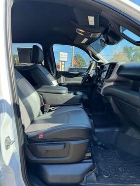 2025 RAM 2500 Tradesman Crew Cab 4x4 6'4' Box