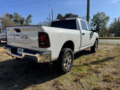 2025 RAM 2500 Tradesman Crew Cab 4x4 6'4' Box