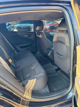 2022 Chevrolet Malibu FWD LT