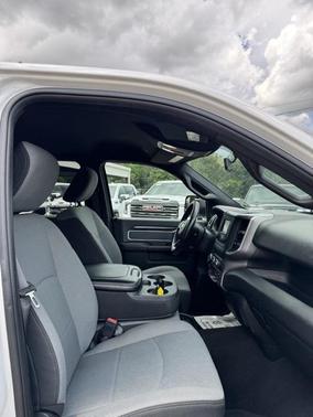 2021 RAM 2500 Big Horn Crew Cab 4x4 6'4' Box